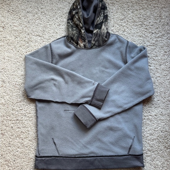 Men’s Under Armour Hoodie - Picture 9 of 13